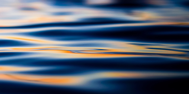 dark blue and orange water