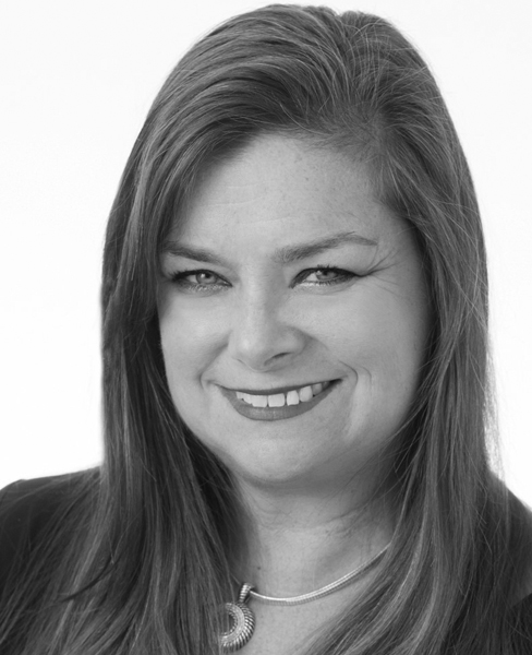 Lori Armstrong Halber Photo
