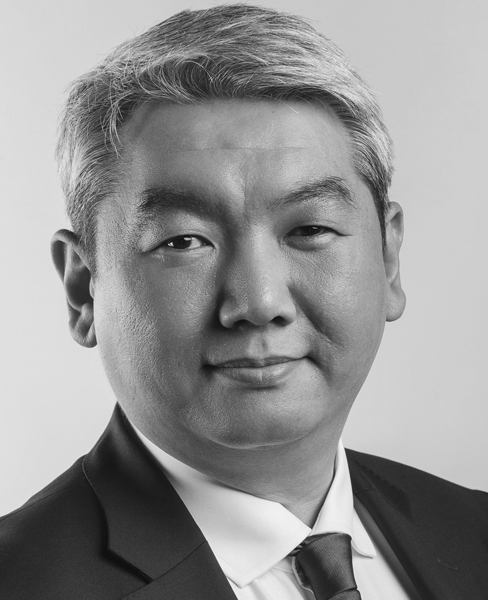 Adil Idrissov Photo