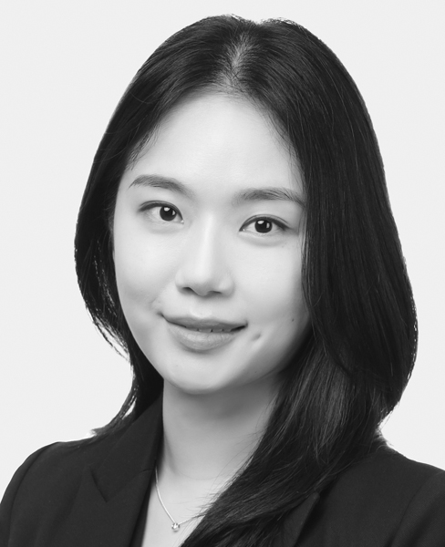 Selin Kim Photo