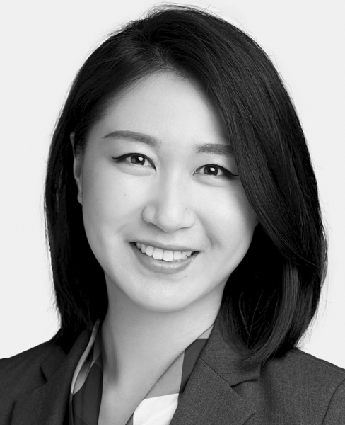 Lois Sheng Liu Photo