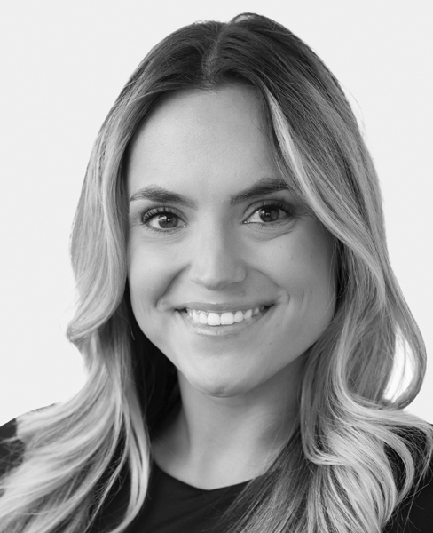 Julia Lueddeke Photo