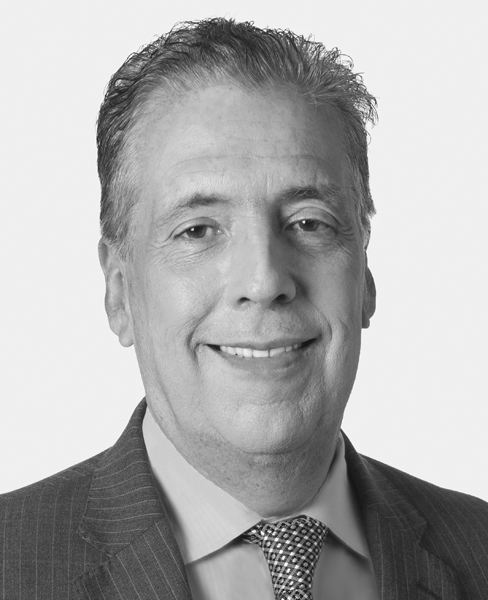 Luis J. Perez Photo
