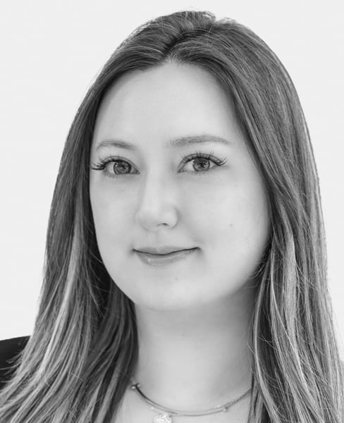Claudia Ren Photo