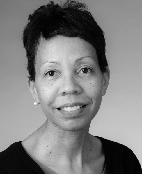 Elizabeth Robinson Photo