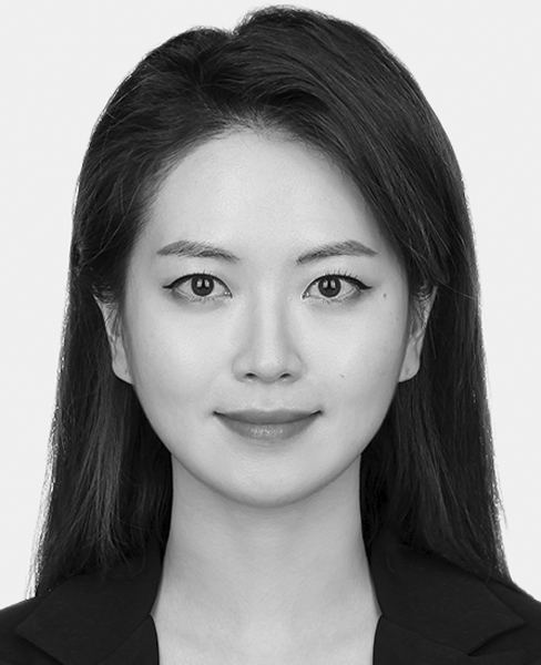 Sera J. Yoon Photo