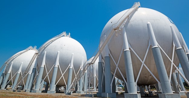 LNG Tanks
