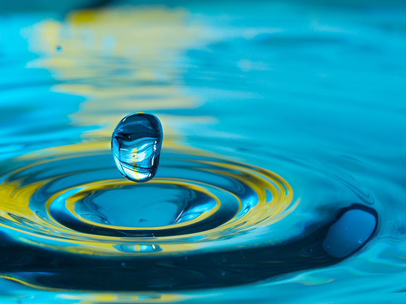 Water drop splash